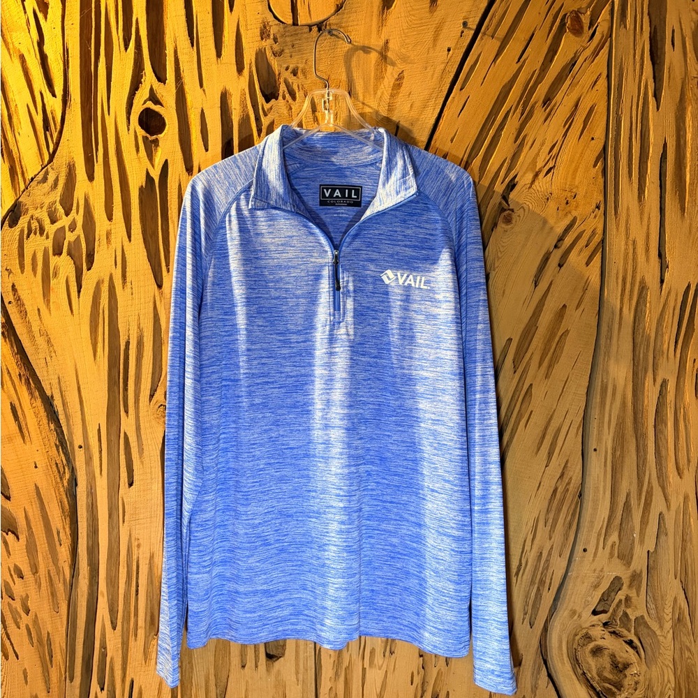 Men’s Vail blue quarter zip lightweight pullover. Size: L